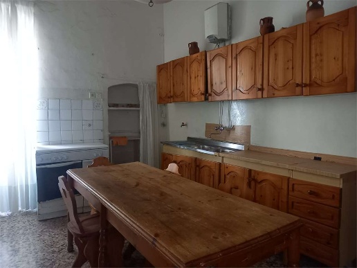 appartamento in vendita a Bitonto in zona Borgo Antico