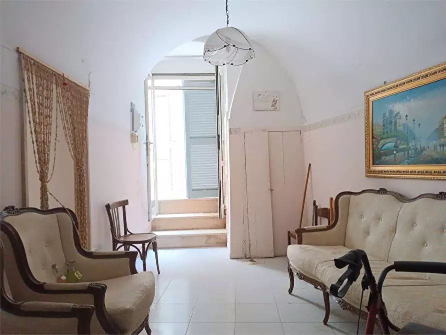 casa indipendente in vendita a Bitonto in zona Borgo Antico