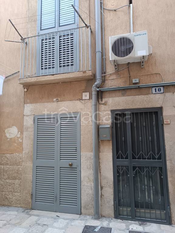 casa indipendente in vendita a Bitonto in zona Borgo Antico