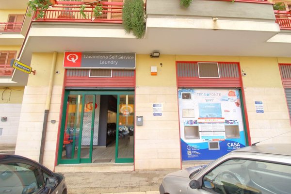 locale commerciale in vendita a Bitonto