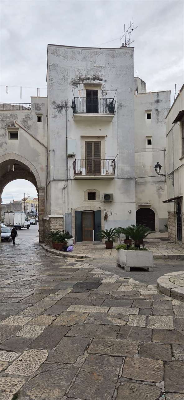 appartamento in vendita a Bitonto in zona Borgo Antico