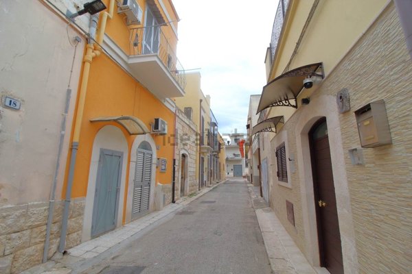 casa indipendente in vendita a Bitonto in zona Centro Città