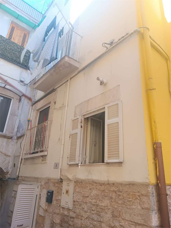 casa indipendente in vendita a Bitonto in zona Borgo Antico