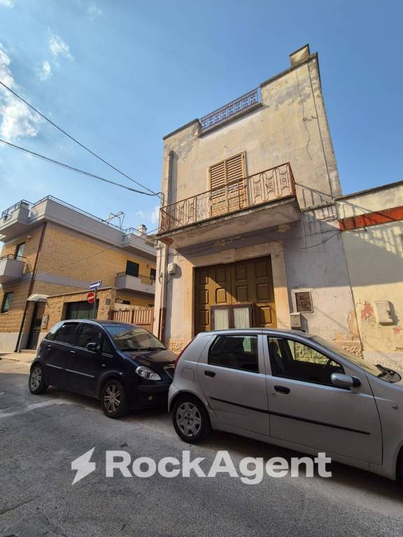 casa indipendente in vendita a Bitonto in zona Palombaio