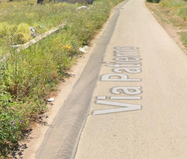 locale commerciale in vendita a Bitonto