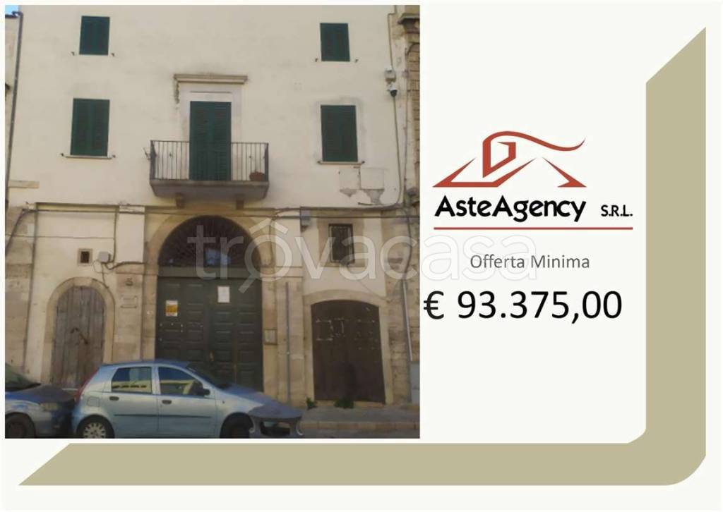 appartamento in vendita a Bitonto in zona Borgo Antico
