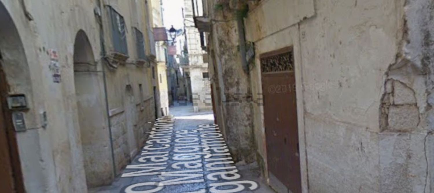 appartamento in vendita a Bitonto in zona Borgo Antico