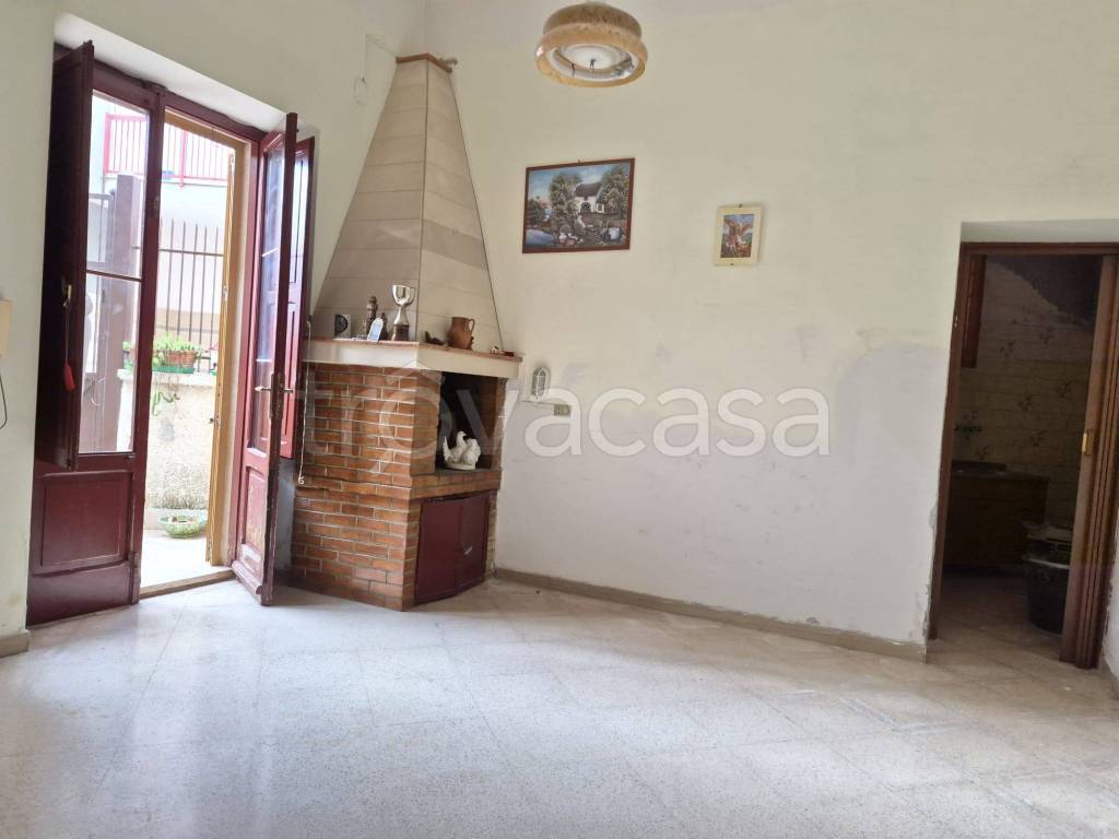 appartamento in vendita a Bitonto in zona Borgo Antico