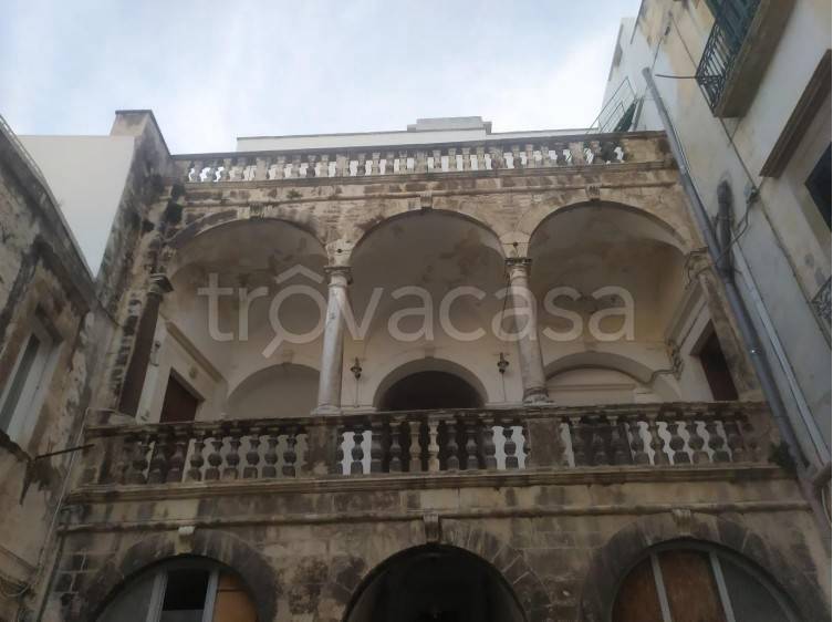 appartamento in vendita a Bitonto in zona Borgo Antico