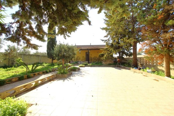 casa indipendente in vendita a Bitonto