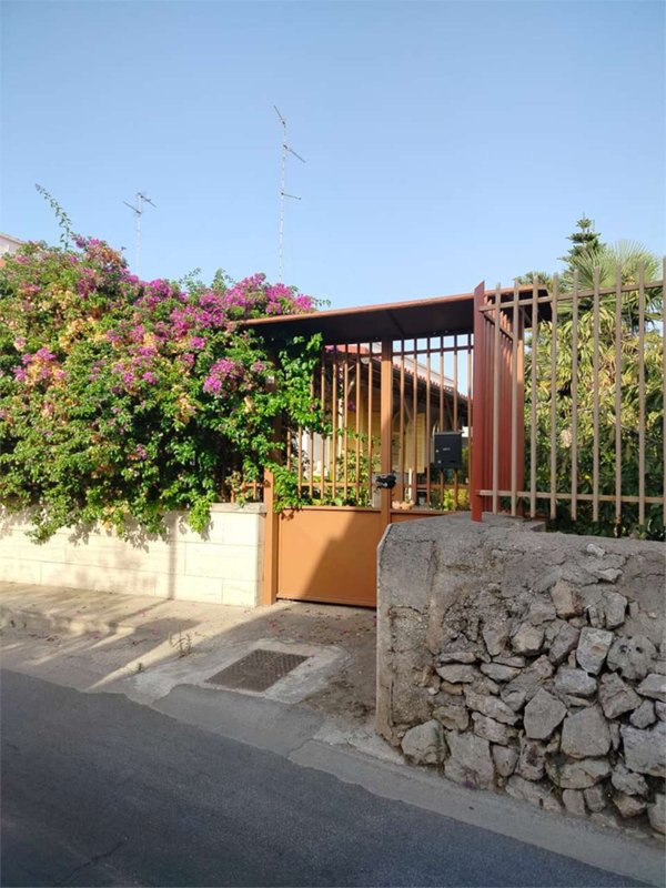 casa indipendente in vendita a Bitonto