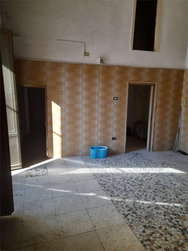 appartamento in vendita a Bitonto in zona Borgo Antico