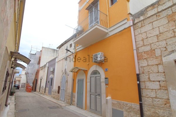 casa indipendente in vendita a Bitonto in zona Centro Città
