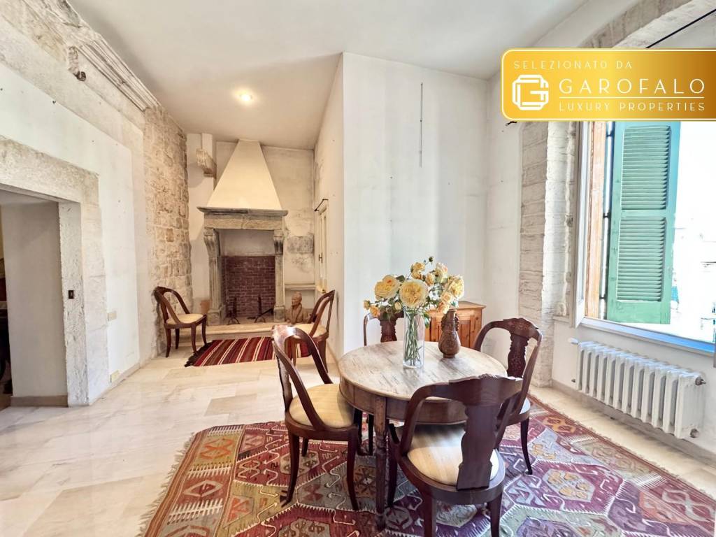 appartamento in vendita a Bitonto in zona Borgo Antico