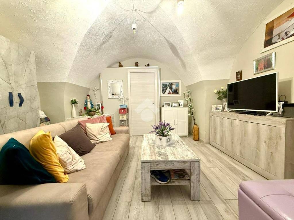 appartamento in vendita a Bitonto in zona Borgo Antico