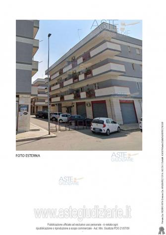 locale commerciale in vendita a Bitonto
