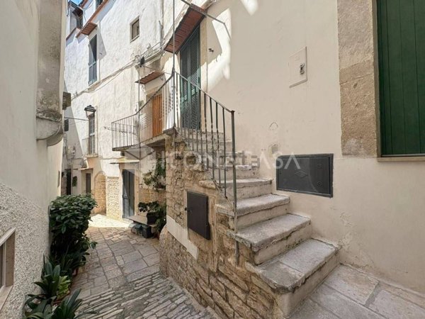 appartamento in vendita a Bitonto in zona Borgo Antico