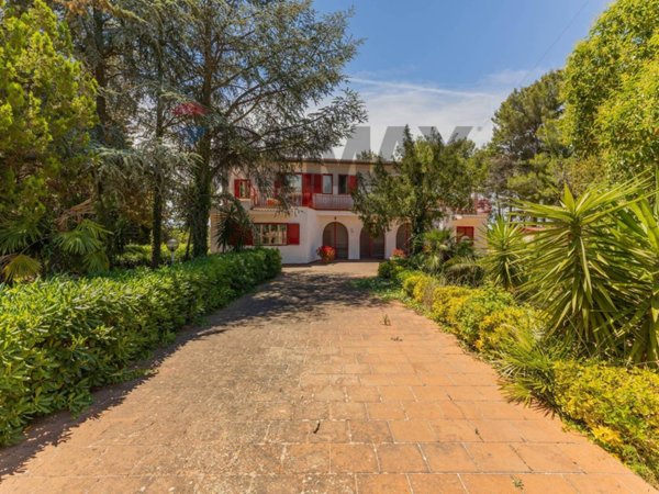 casa indipendente in vendita a Bitonto in zona Mariotto