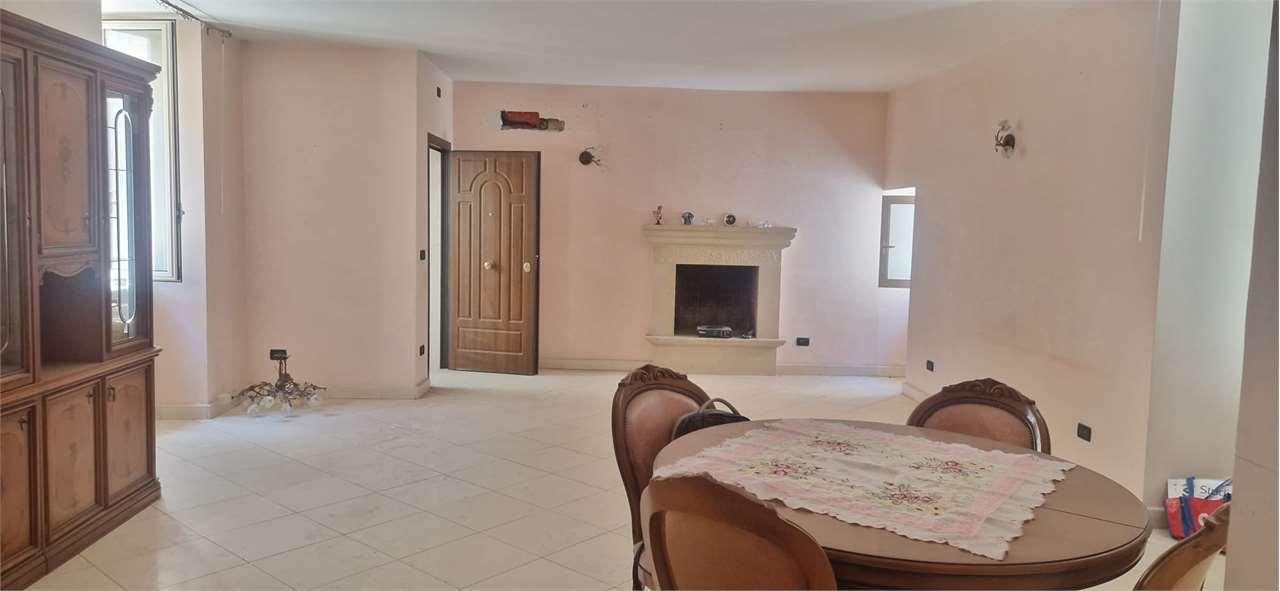 appartamento in vendita a Bitonto in zona Borgo Antico