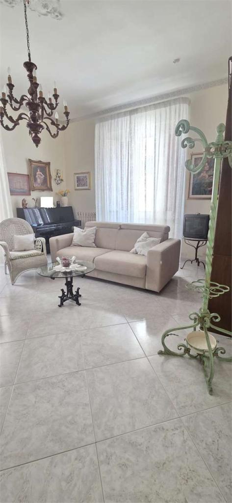 casa indipendente in vendita a Bitonto