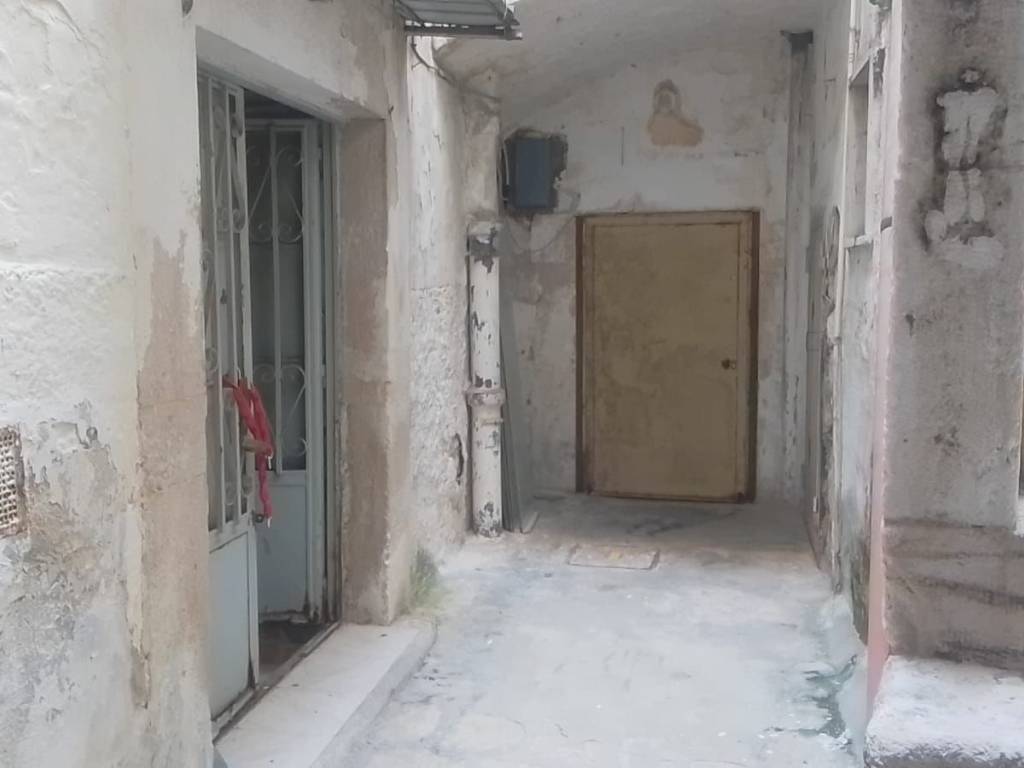 casa indipendente in vendita a Bitonto in zona Borgo Antico