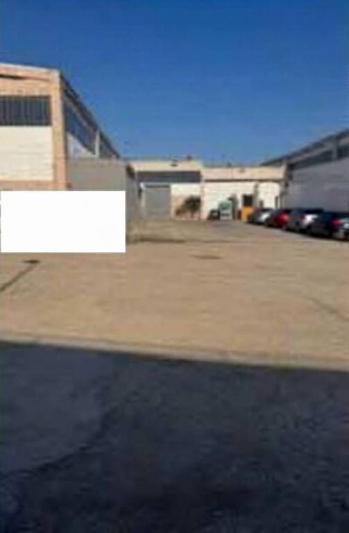locale commerciale in vendita a Bitonto