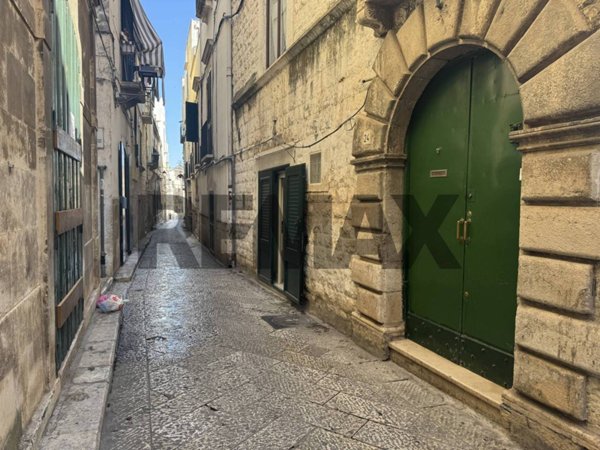 appartamento in vendita a Bitonto in zona Borgo Antico