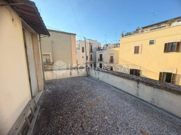 appartamento in vendita a Bitonto in zona Borgo Antico