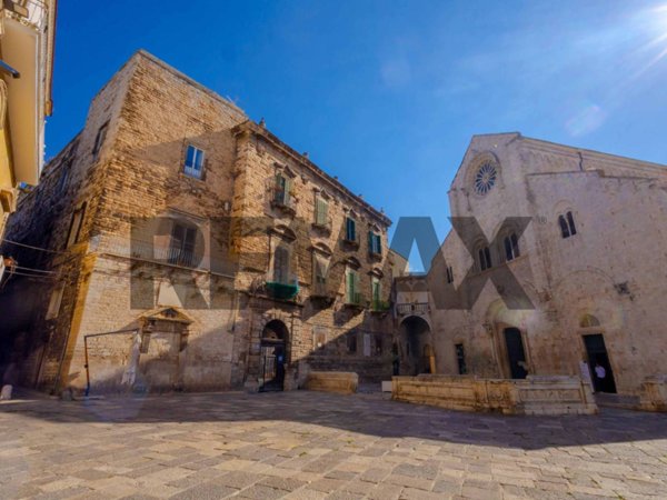 appartamento in vendita a Bitonto in zona Borgo Antico