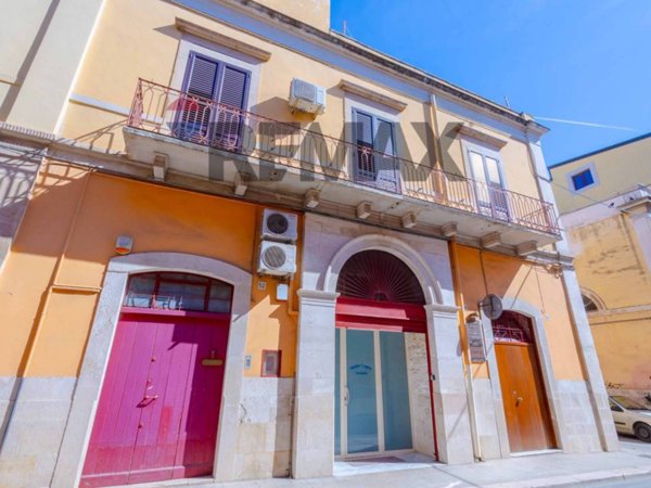 casa indipendente in vendita a Bitonto in zona Centro Città