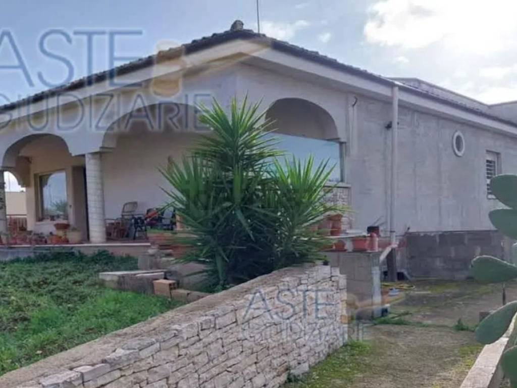 casa indipendente in vendita a Bitonto