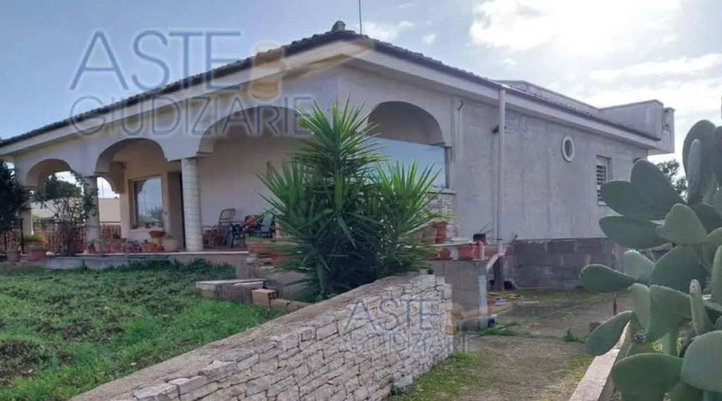 casa indipendente in vendita a Bitonto