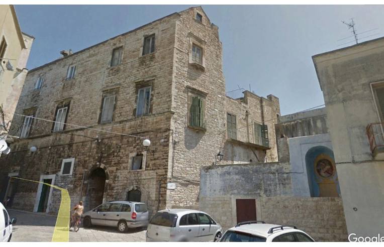 appartamento in vendita a Bitonto in zona Borgo Antico