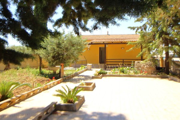 casa indipendente in vendita a Bitonto in zona Centro Città