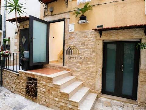 casa indipendente in vendita a Bitonto in zona Borgo Antico