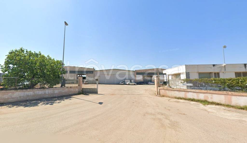 locale commerciale in vendita a Bitonto in zona Centro Città