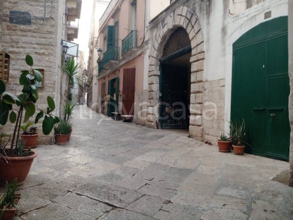 locale commerciale in vendita a Bitonto in zona Borgo Antico