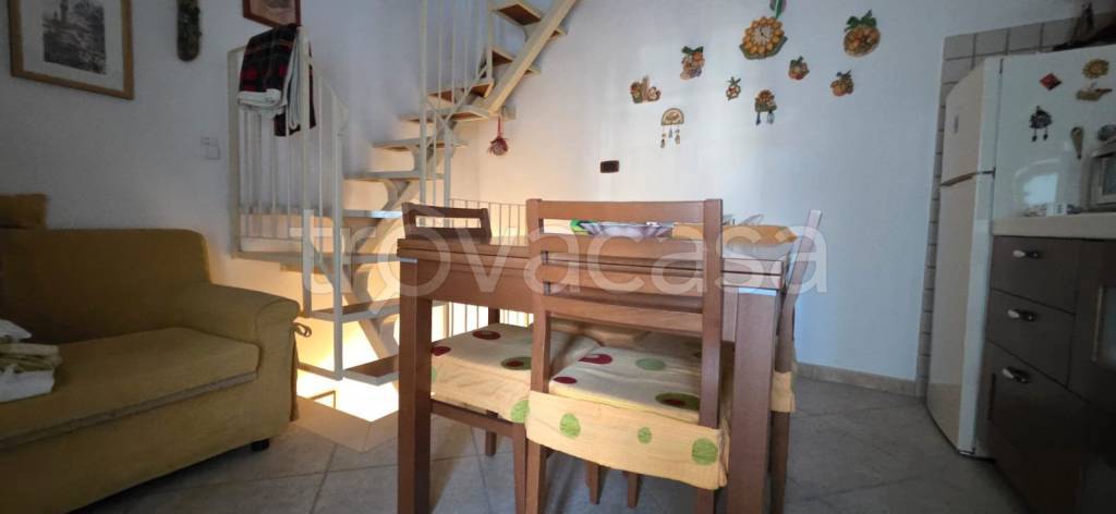 casa indipendente in vendita a Bitonto in zona Borgo Antico
