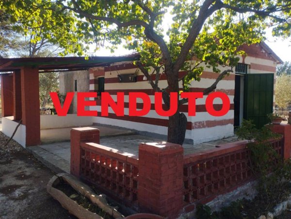 casale in vendita a Bitritto