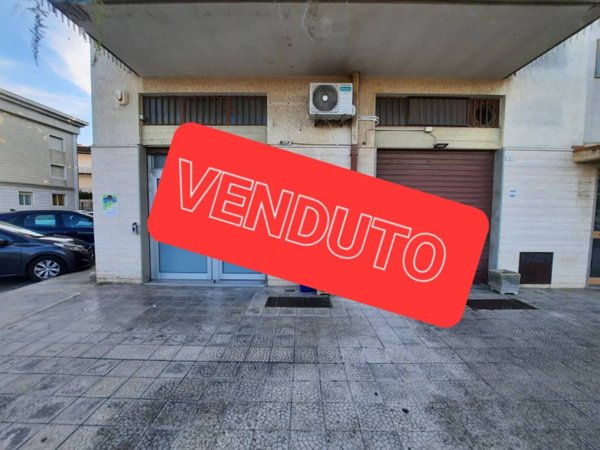 negozio in vendita a Bitritto