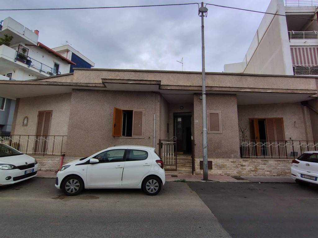 casa indipendente in vendita a Bitritto