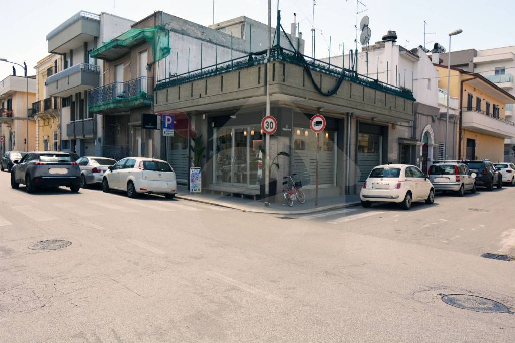 negozio in vendita a Bitritto