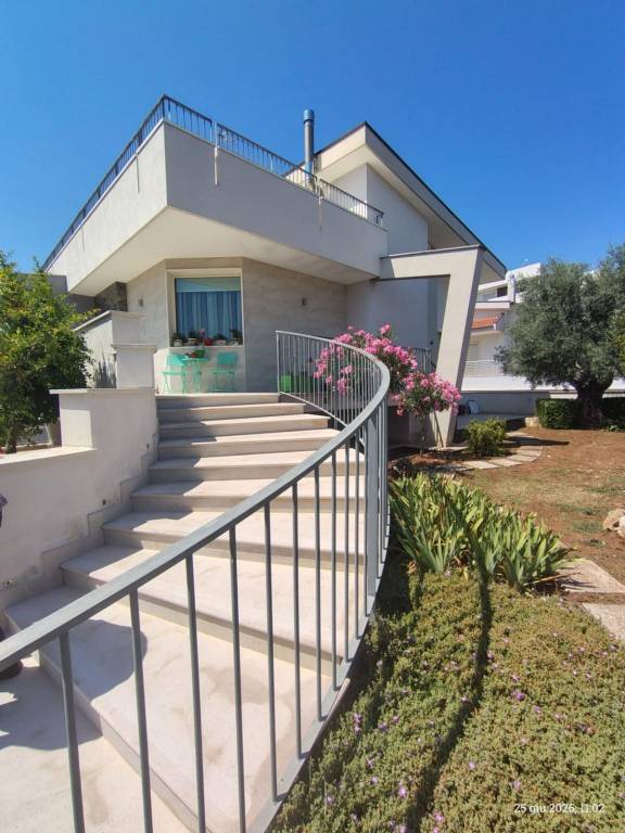 casa indipendente in vendita a Bitritto