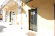 locale commerciale in vendita a Capurso