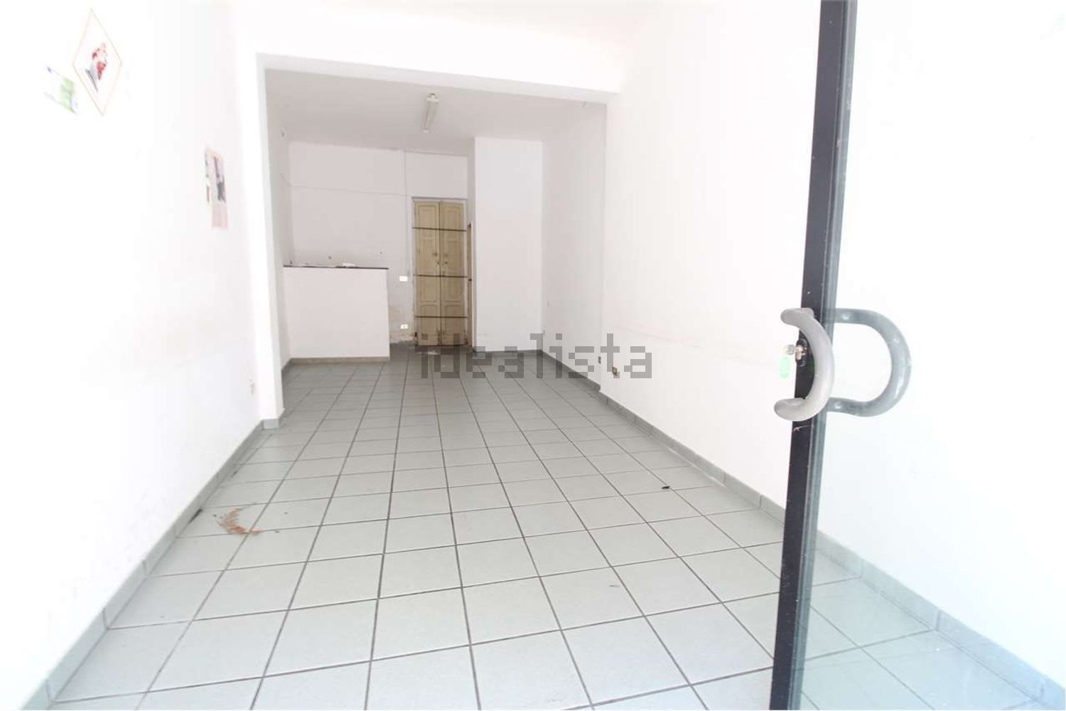 locale commerciale in vendita a Capurso