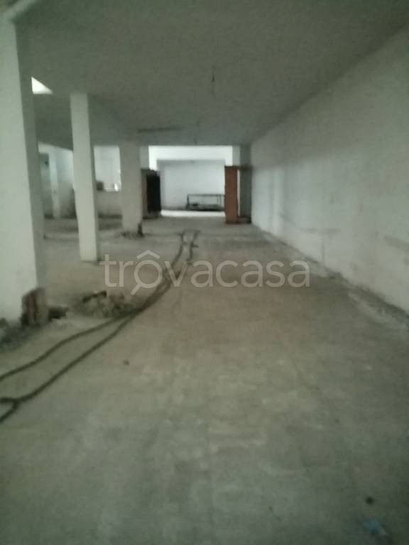 locale di sgombero in vendita a Capurso