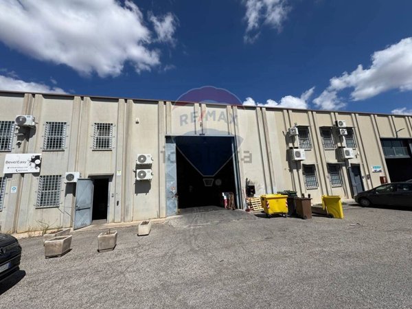 capannone in vendita a Capurso