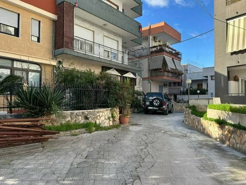 locale commerciale in vendita a Capurso
