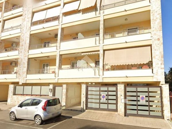 locale commerciale in vendita a Casamassima