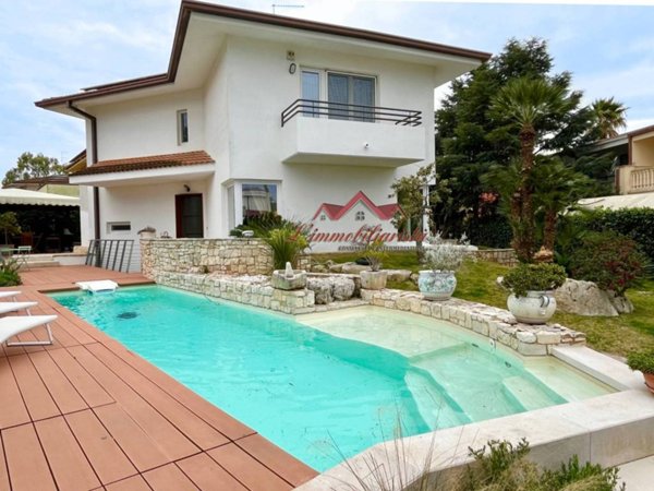casa indipendente in vendita a Casamassima